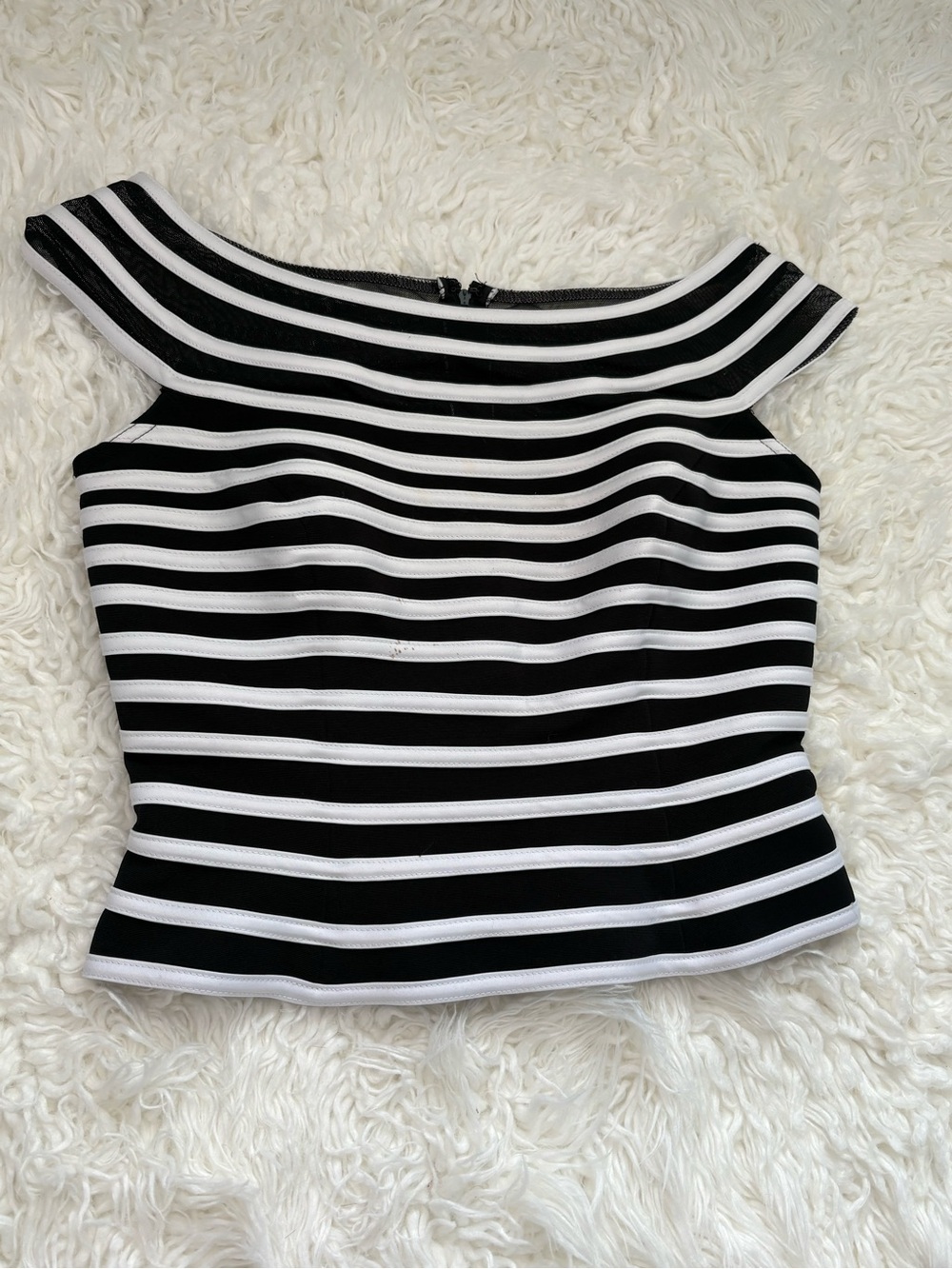 🔥 HIGHLY COVETED JS Collections Striped Off-The-Shoulder Portrait Collar Top Si